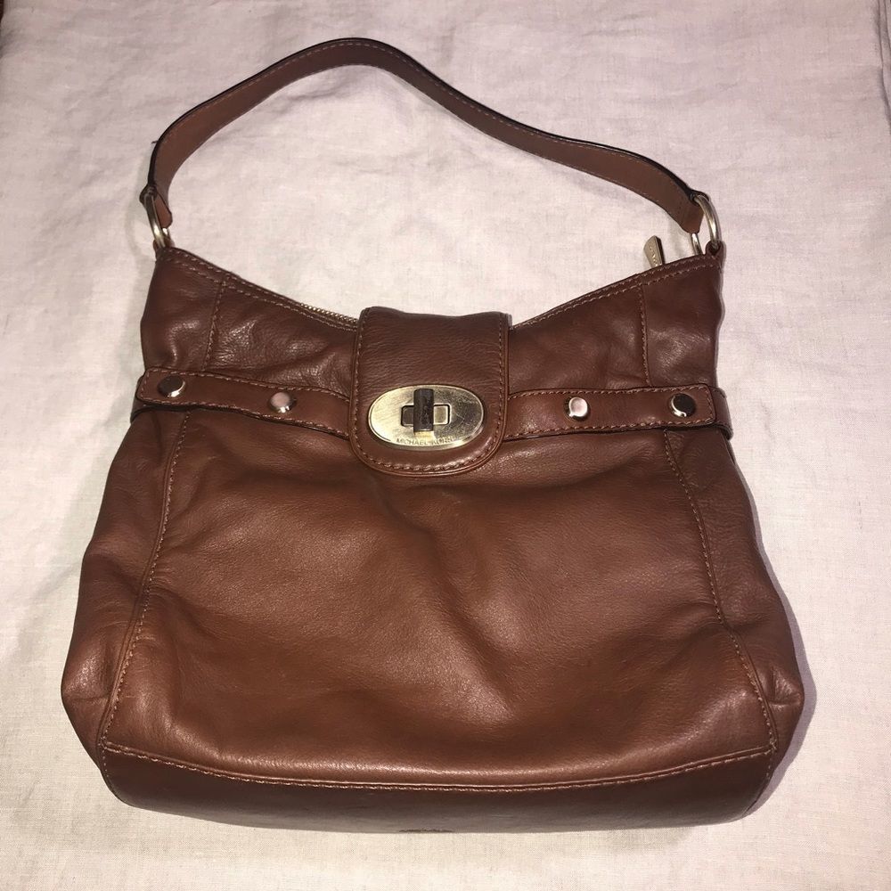 ❤️Last Chance ❤️ Auth. Michael Kors HOBO